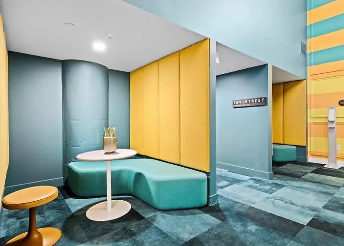 Cozysuites Trendy 1br, Downtown Apartment *