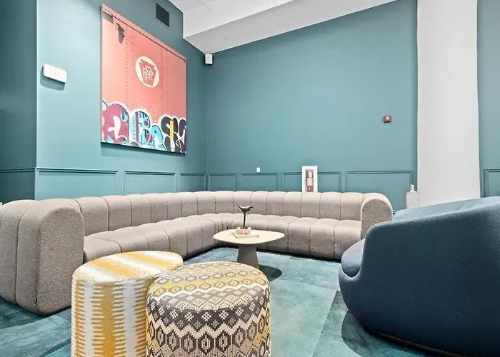 Cozysuites Trendy 1br, Downtown Apartment *