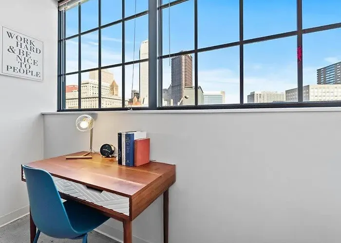 Cozysuites Trendy 1br, Downtown Apartment *